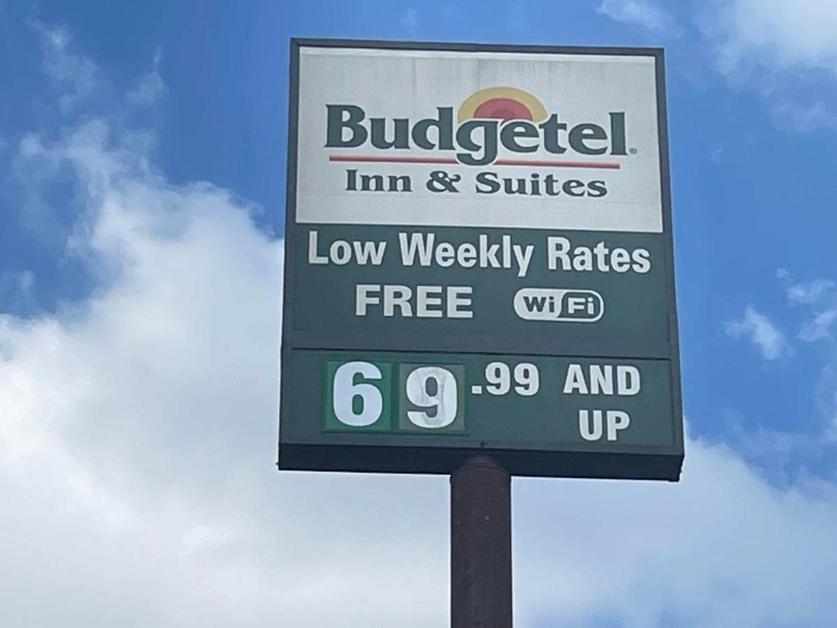 Budgetel Inn And Suites - Louisville Exterior foto